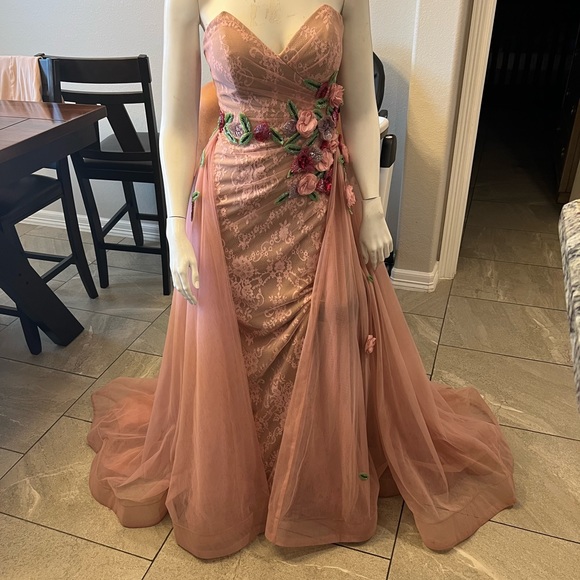Formal Sherri Hill dress - Picture 4 of 13